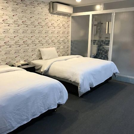 Chang Ti Metropolis Commercial Hotel Чжунли Экстерьер фото